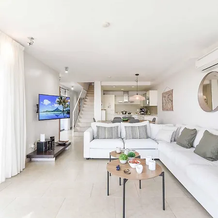 Villa Terrazas 13 *
